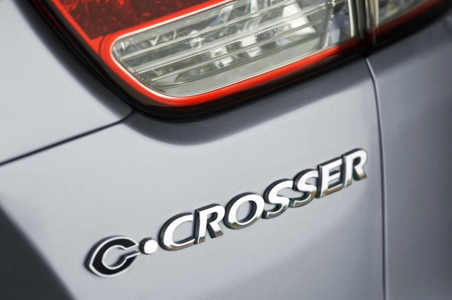  Citroen C-Crosser 2008 года  (фото 136 из 144)